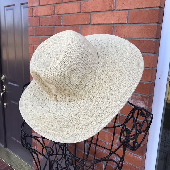 Women's Floppy Sun Pool Hat Croft & Barrow Brand - Picture 2 of 4